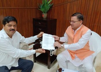 भ्रष्टाचार के आरोपों में घिरे गोदियाल ने लगाये अब धन सिंह रावत पर आरोप, मुख्यमंत्री धामी से की मुलाकात