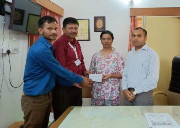 प्रज्ञा दीक्षित ने ली रेडक्रॉस की आजीवन सदस्यता