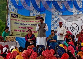 महिला सशक्तिकरण को लेकर क्यूंजा घाटी के सेना गड़सारी में आयोजित हुई गोष्ठी