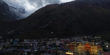 हल्के हिमपात से बद्रीशपुरी में बढ़ी ठंड