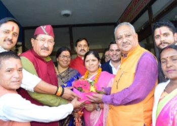 जिला पंचायत अध्यक्ष पद के उपचुनाव में भाजपा और कांग्रेस के प्रत्याशी ने किया नामांकन, 20 अक्टूबर को होगा मतदान व मतगणना।