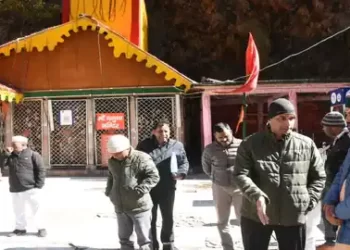 यमुनोत्री धाम में निर्माण कार्य 15 दिसम्बर तक करें पूरे-डीएम