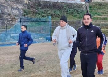 जब सड़क पर दौड़ते हुए दिखाई दिए सीएम पुष्कर सिंह धामी,स्थानीय लोगों से की बातचीत