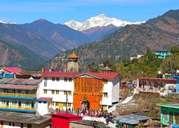 ओकारेश्वर मन्दिर में विराजमान हुई भगवान मदमहेश्वर की डोली, कल से शीतकालीन पूजा होगी विधिवत शुरू..