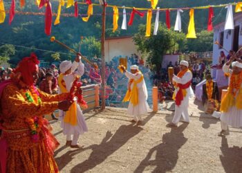 तरवाड़ी में पांडव नृत्य हुआ शुरू,28 नवम्बर को प्रसाद वितरण के साथ होगा समापन