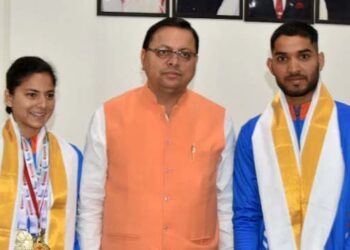 गोल्डल गर्ल मानसी और सूरज को मिलेंगे ₹1-1 लाख