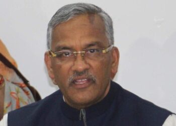 एसएलपी वापस लेने की अर्जी से त्रिवेंद्र खेमा स्तब्ध,पढ़ें क्या है पूरा मामला