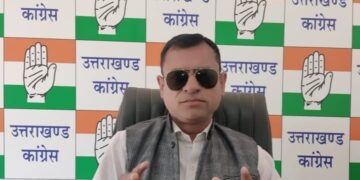 डीएम रुद्रप्रयाग नहीं उठाते  जनप्रतिनिधियों,सामाजिक कार्यकर्ताओं और जनता का फोन,धामी सरकार में अधिकारियों की बल्ले-बल्ले :नेगी