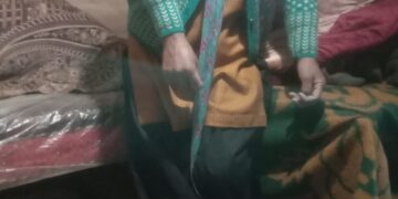 संदिग्ध परिस्थिति में घर में फंदे से लटके मिली महिला,परिजनों ने जताई हत्या की आशंका