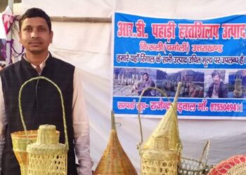 पहाड़ की शान को ज़िंदा रखे हुए हैं आज भी!! “रिंगालमैन” राजेंद्र बड़वाल