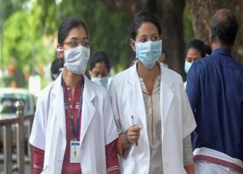 उत्तराखंड में एएनएम भर्ती प्रक्रिया पर हाईकोर्ट ने लगाई रोक, नियुक्ति पत्र लेने गए अभ्यर्थियों की फजीहत