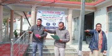 मतदाता दिवस पर विभिन्न विद्यालयों में भाषण व चित्रकला प्रतियोगिता का हुआ आयोजन, जिलाधिकारी ने दिलाई अधिकारियों एवं कर्मचारियों को मतदाता दिवस की शपथ