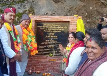 अटल उत्कृष्ट राजकीय इण्टर कालेज तक नव निर्मित सीसी सड़क मार्ग का हुआ उद्धघाटन