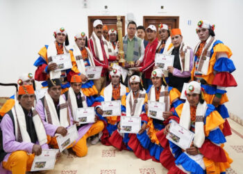 मानसखंड झांकी के हर कलाकार को मिलेंगे ₹50 हजार, CM धामी ने की घोषणा