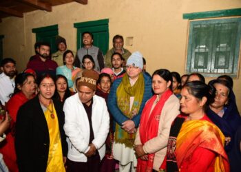 वीआईपी सर्किट हाउस छोड़ मुख्यमंत्री धामी ने होमस्टे में रात्रि विश्राम करने की जताई इच्छा,अपने मन्त्रीगणो के साथ पहुंचे रावत गाँव