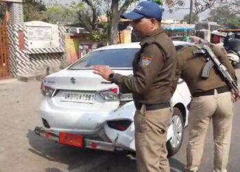 यहाँ SSP की गाड़ी पर स्कूटी सवार ने मार दी टक्कर,जानिए कहाँ का है मामला