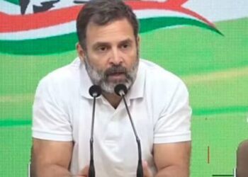 राहुल गांधी की संसद सदस्यता खत्म, कोर्ट ने सुनाई दो साल की सजा