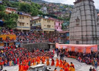 कच्चा बकरा भक्ष गया देवता, बद्रीनाथ के कपाट खुलने से पूर्व तिमुंडिया मेले का हुआ आयोजन