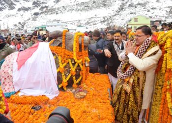 श्री केदारनाथ मंदिर के कपाट खुलने के अवसर पर सीएम धामी ने  की पूजा-अर्चना
