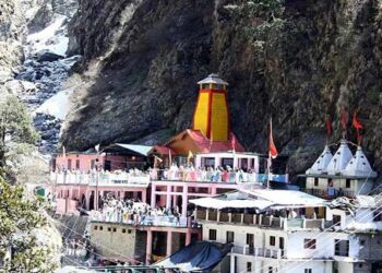 अपनी सेहत को देखकर ही आएं चारधाम यात्रा,पहले ही दिन हुई एक श्रद्धालु की मौत