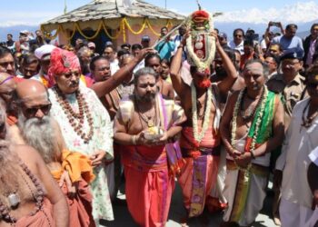 कार्तिक स्वामी मंदिर में आयोजित हुआ 108 बालमपुरी शंख पूजन हवन कार्यक्रम