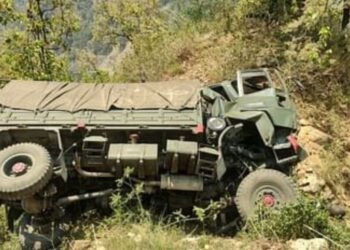 ऋषिकेश-गंगोत्री हाईवे पर आर्मी का ट्रक हुआ दुर्घटनाग्रस्त, एक सैन्यकर्मी की मौत..