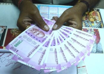 2000 के नोट्स पर RBI का बड़ा फैसला, सर्कुलेशन होगा बंद