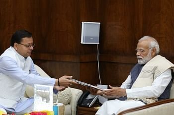 सीएम धामी ने पीएम मोदी से की मुलाकात, चारधाम यात्रा समेत कई मुद्दों पर की चर्चा