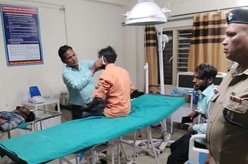 यहाँ देर रात हादसे में तीन लोग हुए गंभीर घायल