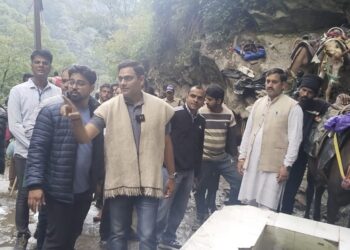 प्रभारी मंत्री सौरभ बहुगुणा ने केदारनाथ यात्रा व्यवस्थाओं का लिया जायजा