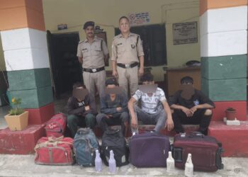 शराब तस्करी कर रहे 04 नेपालियों को पुलिस ने किया गिरफ्तार