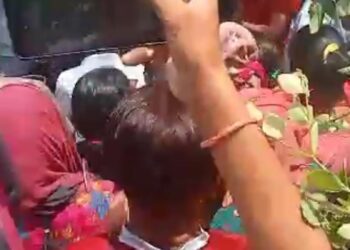 यहाँ घास लेने गई महिला की गुलदार के हमले से मौत,क्षेत्र के लोगों ने किया हंगामा