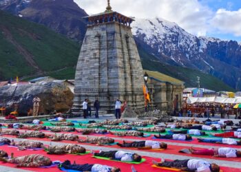 केदारनाथ से लेकर मुख्यालय तक मनाया गया 9वां अंतर्राष्ट्रीय योग दिवस”
