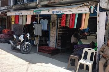 पुरोला में 23 दिन बाद खुली समुदाय विशेष के व्यापारियों की दुकानें, प्रशासन ने हटाई धारा 144