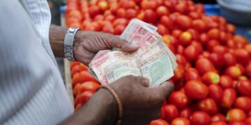 भाजपा सरकार में महंगाई छू रही आसमान- नेगी,टमाटर 150 के पार तो कई सब्जियां भी ₹100से ऊपर उछाल पर