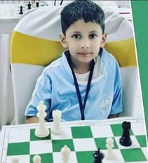 साढ़े पांच साल के तेजस का कमाल, बने विश्व के सबसे कम उम्र के चेस प्लेयर, ऐसे पाई कामयाबी!!