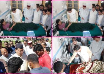 मुख्यमंत्री पुष्कर सिंह धामी ने गोपेश्वर ज़िला अस्पताल पहुँचकर चमोली हादसे में घायल लोगो से की मुलाकात,मृतकों के परिजनों को हरसम्भव मदद का दिया भरोसा