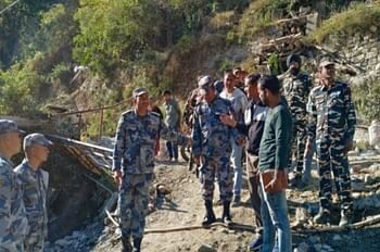 भारतीय टैक्सी चालकों के नेपाल से यात्री ले जाने पर लगी रोक, इसलिए लिया फैसला