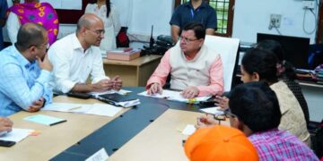 आपदा आपातकालीन परिचालन केंद्र पहुंचे सीएम धामी,बारिश से उपजे हालातों की ली जानकारी