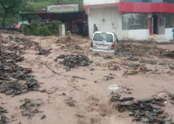 चमोली जिले के ‘सोल घाटी’ क्षेत्र में बादल फटा, उफान पर आई प्राणमती नदी, कई मकान और दुकानें क्षतिग्रस्त, वैली ब्रिज भी टूटा