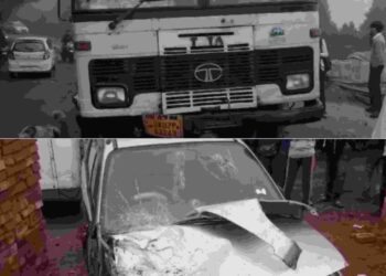 मसूरी-देहरादून मार्ग पर रोडवेज बस और अल्टो कार में जबरदस्त भिड़ंत