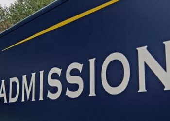 102 कॉलेजों में मेरिट से दाखिलों पर मंत्रालय और यूजीसी का इन्कार, 60 फीसदी सीटें खाली