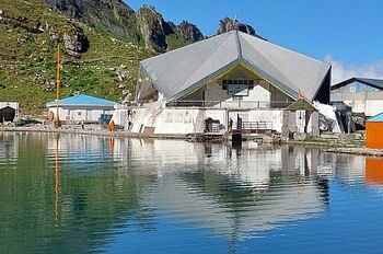 11 अक्तूबर को बंद होंगे हेमकुंड साहिब के कपाट, अब तक दो लाख से ज्यादा श्रद्धालु पहुंचे