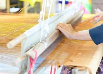 National Handloom Day: देश-दुनिया में छाए उत्तराखंड के हथकरघा उत्पाद, कंडाली और भांग से किए जा रहे तैयार