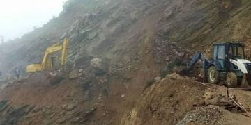 ऋषिकेश-गंगोत्री हाईवे दूसरे दिन भी बंद, रातभर से जारी बारिश का सिलसिला