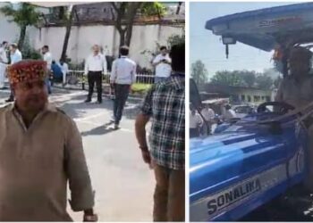 चर्चाओं में बना विपक्ष के विधायकों का अनोखे अंदाज़ में विधानसभा आना