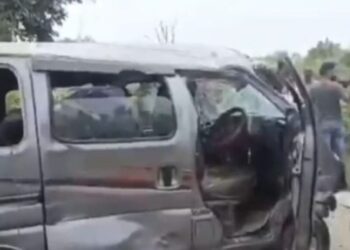 उत्तराखंड में दर्दनाक सड़क हादसा,मारुति वैन और बाइक की भिड़ंत में 3 लोगों की मौत,6 घायल..