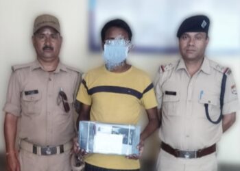 केदारनाथ यात्रा में हेली टिकट का झांसा देकर ठगी के मामले मे वेस्ट बंगाल से एक व्यक्ति को रुद्रप्रयाग पुलिस ने किया गिरफ़्तार