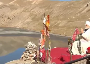 पीएम मोदी पहुँचे उत्तराखंड,आदि कैलाश के किये दर्शन,देखिए वीडियो..