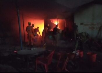 सिलेंडर फटने से मची अफरा तफरी